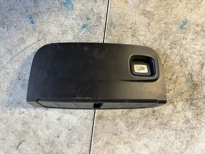 17-23 Model 3 Child Safety Opening Switch & Closeout Latch Cover 1555579-00-B - Image 1 of 3