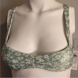 NWT Hollister Ribbed Maillot Bikini Top Sz XS Romantic Demi Cup Coquette Floral - Picture 1 of 10