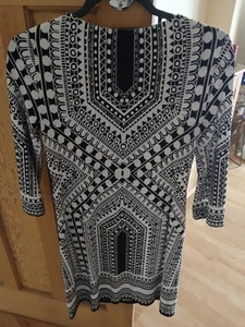 Wallis Black & White Geometric Slinky 3/4 Sleeve Shift Dress UK S - Picture 1 of 4