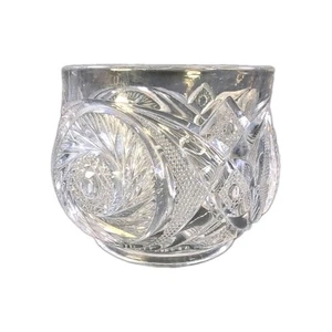 3.5" VINTAGE EAPG MCKEE CLEAR GLASS Crystal AZTEC SPINNING PINWHEEL Diamond Bowl - Picture 1 of 3