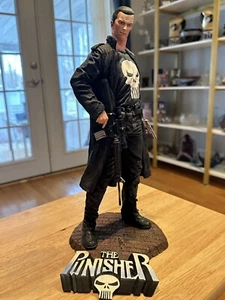 Punisher Statue (NECA 2005) 14” Tall Marvel Knights/MAX Version Collector’s Club - Picture 1 of 4