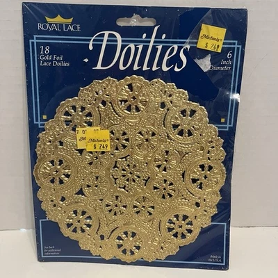 Tapetes de lámina redondos Royal Lace Medallion, oro, 6 pulgadas, paquete de 18 Foto 1 de 3