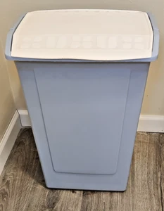 Vintage Rubbermaid Dixie Cup Blue 13 Gallon # 2395 Trash Garbage Can RARE 80s - Picture 1 of 12