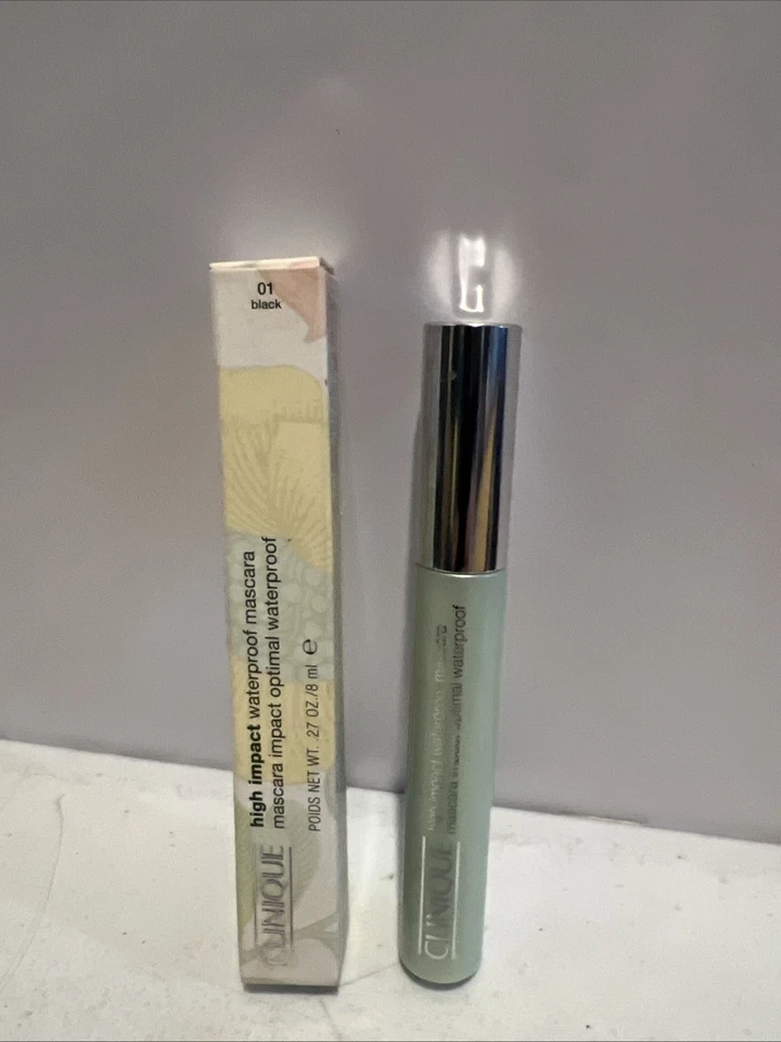 NEW Clinique High Impact Waterproof Mascara - # 01 Black 8ml - Image 1 of 1