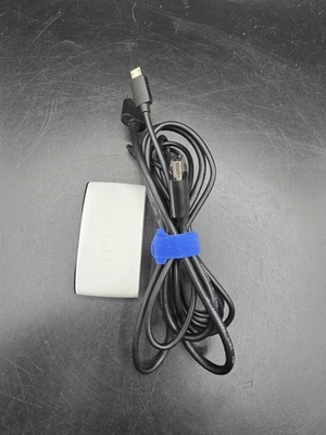 Reproductor multimedia de transmisión Roku modelo 3930X con alimentación remota y cable HDMI Foto 1 de 4