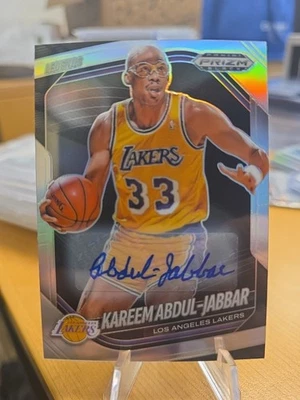 2024-25 Panini Prizm Черный Карим Абдул-Джаббар Легенды Авто Серебро Prizms Lakers - Изображение 1 из 4