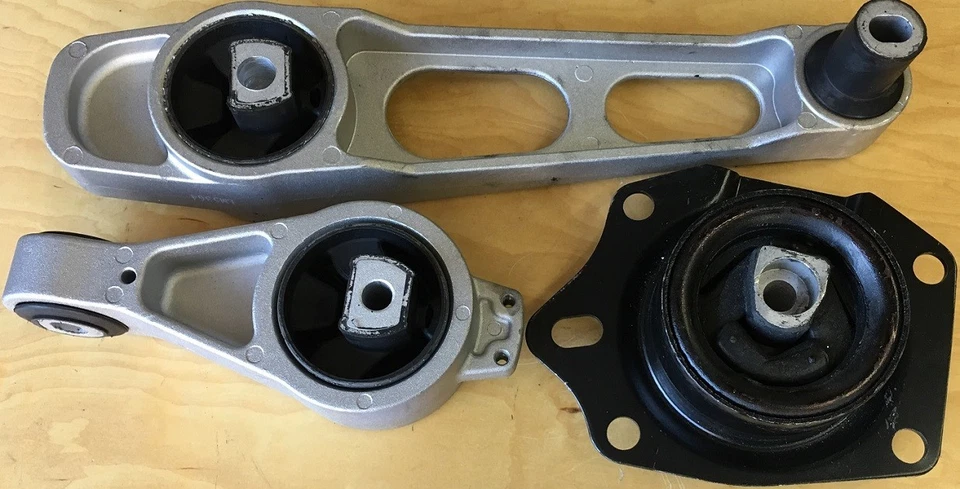 3pcSet 2000 2001 2002 2003 2004 2005 Dodge Neon 2.4L Engine Mounts Manual Trans - Image 1 of 1