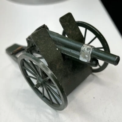 Britains 1201 Royal Artillery Gun Ordnance QF 12 Pounder Gloss Dark Green - Image 1 of 4