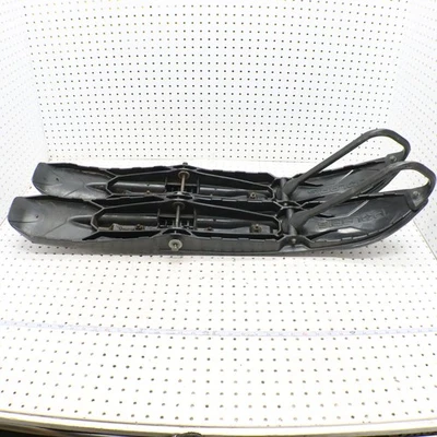 2016 Polaris Rush 800 Skis 1823916-070; 1825027-070  - Изображение 1 из 4