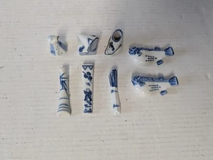 VINTAGE NEW ASSORTED CHOPSTICK HOLDERS BLUE/WHITE LOT OF 8 - Picture 1 of 12