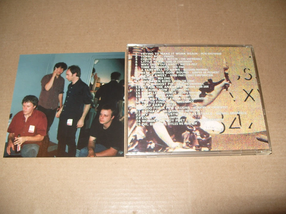 GUIDED BY VOICES SUITCASE CD FOUR -25 TRACKS CD + INLAYS EXCELLENT+. (M2) - Image 1 of 4