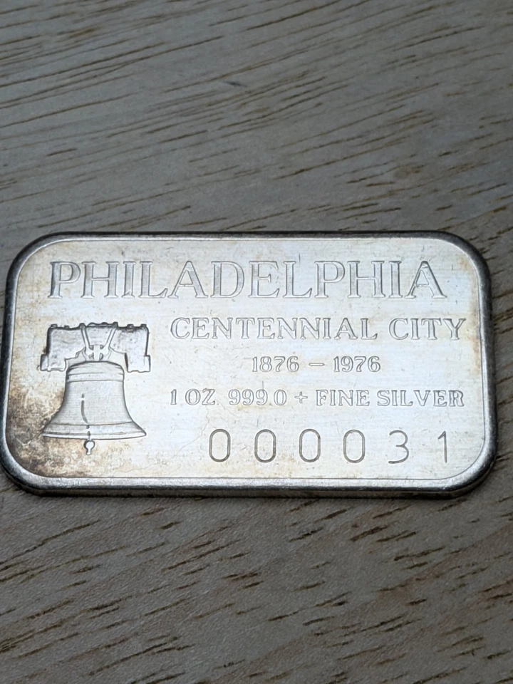 Philadelphia Centennial City Large Bell 1 oz 999 silver bar. #31 Very Low Serial - Image 1 of 2