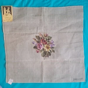 Vintage PREWORKED Paragon Wool Needlepoint Tapestry Floral No. B7136 22"x 23" - Picture 1 of 6