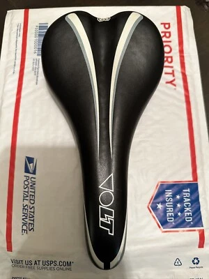 Sillín estrecho para hombre Wtb Volt Race MTB bicicleta de carretera negro-blanco Foto 1 de 4