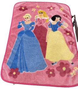 Disney Princess Pink Plush Blanket Cinderella Snow White Aurora - Picture 1 of 20