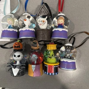 Disney World Nightmare Before Christmas 8 Mini Schneekugeln Sammlung Ornament Set - Bild 1 von 15