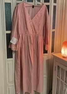 Plus Size Vintage LOOK Not Old 4x Pink Dress/ Night Gown Comfy Feminine - Picture 1 of 6
