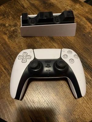 Controle Sony PlayStation 5 PS5 - Funcionando - Para peças não funciona - Imagem 1 de 4