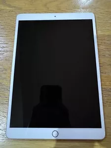Apple 10,5" iPad Pro (2017) Wi-Fi Cell 64GB - Roségold - Bild 1 von 2