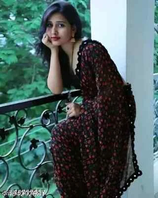 Women's Georgette Chiffon Printed saree With Separate Blouse Piece - Image 1 of 4