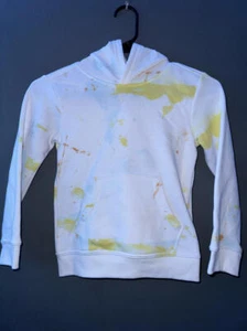 MSRP $25 Boy's Printed Fleece Hoodie Stain Dye Multi Size XS - Picture 1 of 2
