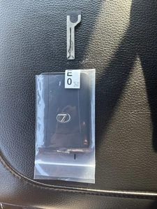 OEM LEXUS VALET SMART CARD KEYLESS REMOTE FOB BREND NEW FCC: HYQ14CBP - Picture 1 of 3