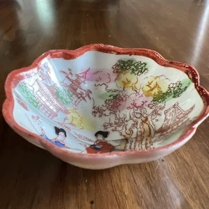 Antike japanische Kutani kleine 2-3/4" Schüssel mit Fuß; handbemalte Geisha - Bild 1 von 12