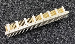 FCI 70431-904 Board To Board Connector 192 Contacts 4-Row MALE Press Fit NEW - Picture 1 of 3