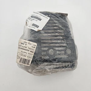 Cubierta de silenciador Yamabiko Corp A320-000111 OEM NOS - Imagen 1 de 4
