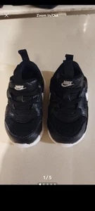 Kids Shoes - Picture 1 of 5