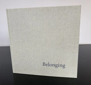 Belonging Seasons The Passage Of A Year Painted In Words David Laing Chris Prout - Bild 1 von 11