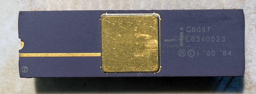 Coprocesador matemático Intel C8087 8087 - NOS Foto 1 de 1
