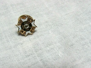 Antique Screw Back Lapel Solid Gold Pin Signo Vinces In Hoc White Enamel Cross - Picture 1 of 8