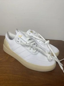 Adidas Court Revival White Gum Sole Mens 7.5 Womens 9.5 Sneaker Tennis Shoes New - Picture 1 of 12