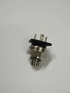SCHNEIDER XMLP010BC71V PRESSURE TRANSMITTER (L28) - Picture 1 of 3