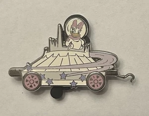 Disney World - Mystery Train Attraction Pin - Daisy Duck Space Mountain - Picture 1 of 1
