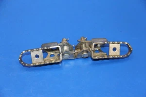 2009 08-24 XT250 XT 250 Foot Pegs Steps Footpeg Footstep Left Right Steel OEM - Bild 1 von 7