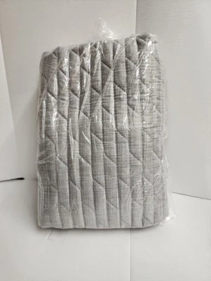 Hotel Collection Bedford Geo acolchado (1) farsa estándar - nuevo sin etiquetas Foto 1 de 2