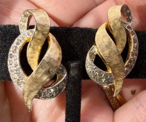 Vintage Panetta Gold Tone and Rhinestone Ribbon Clip Earrings - Picture 1 of 8