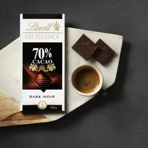 Lindt Dark Chocolate 70% Cocoa EXCELLENCE Bar 3.5 oz Exceptional Flavor - 1 Bar - Picture 1 of 6