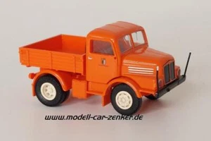 MCZ Brekina IFA S 4000 Zugmaschine - Busschlepper LVB Leipziig - Bild 1 von 1
