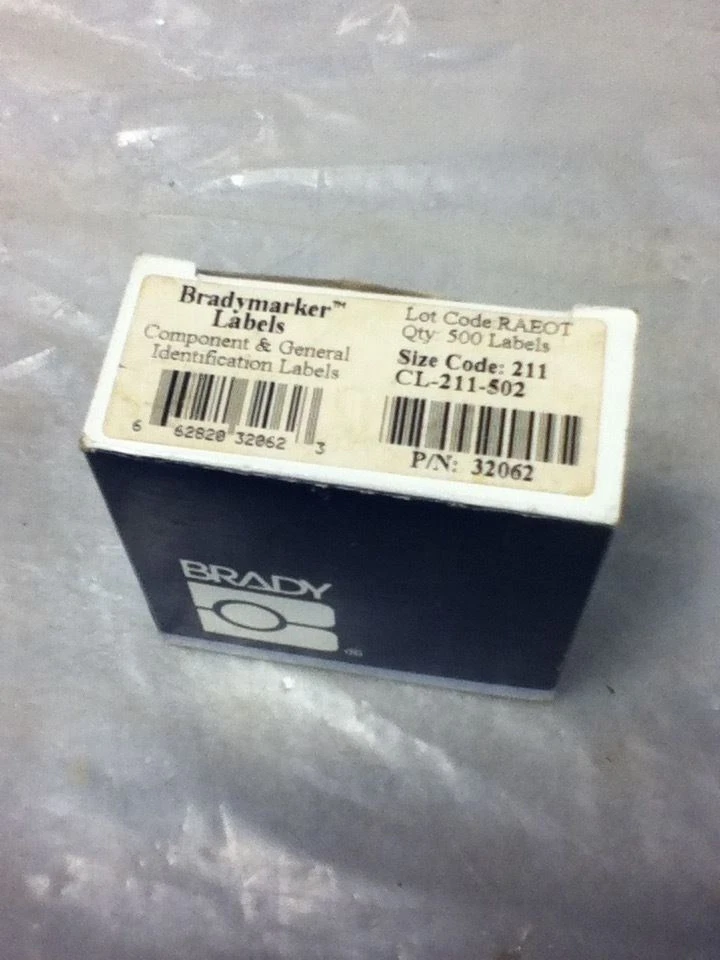 BRADY CL-211-502 Labels Qty. 500 - Image 1 of 4