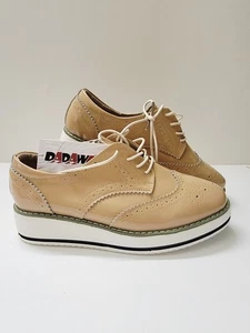 Dadawen Shoes Women’s Size 11 Platform Oxfords Lace Up Wingtip Patent Tan EU 43 - Picture 1 of 12