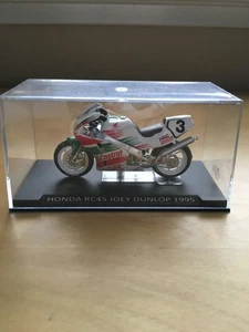 ALTAYA VINTAGE HONDA RC45 JOEY DUNLOP 1995 MOTORCYCLE - Picture 1 of 7