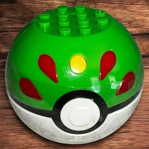 Mega Construx Pokemon Series 17 Combee Figure Building Set with Friend Poke Ball - Picture 1 of 2