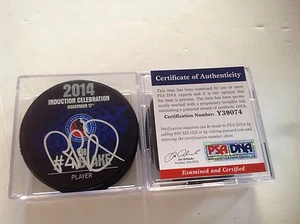 Rob Blake Signed HOF H.O.F Hall of Fame Hockey Puck PSA DNA COA Autographed c - Picture 1 of 2