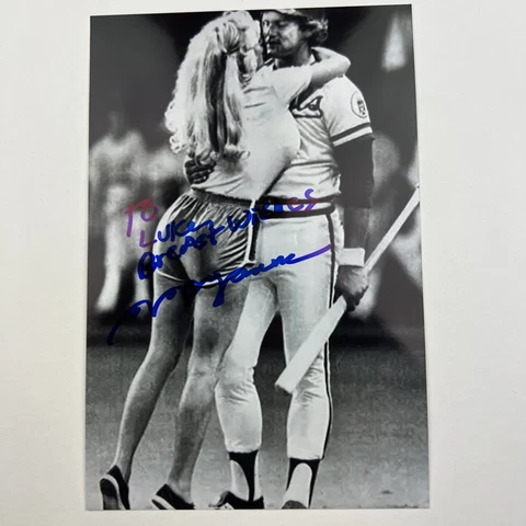 MORGANNA THE KISSING BANDIT Authentic Hand Signed Autograph 4x6 Photo - PLAYBOY Cover