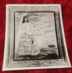 RISE STEVENS - US MezzoSoprano - in "Carmen" - Orig. Handsigned B/W Photograph - Picture 1 of 6