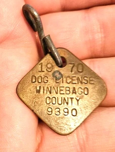 Licencia de perro 1970 Winnebago County 9390 realmente ayudó a identificar mascotas - Imagen 1 de 3