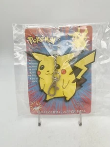 Vintage 2000 Nintendo Pokemon Pikachu Collectible Zipper Pull | New Old Stock - Picture 1 of 2
